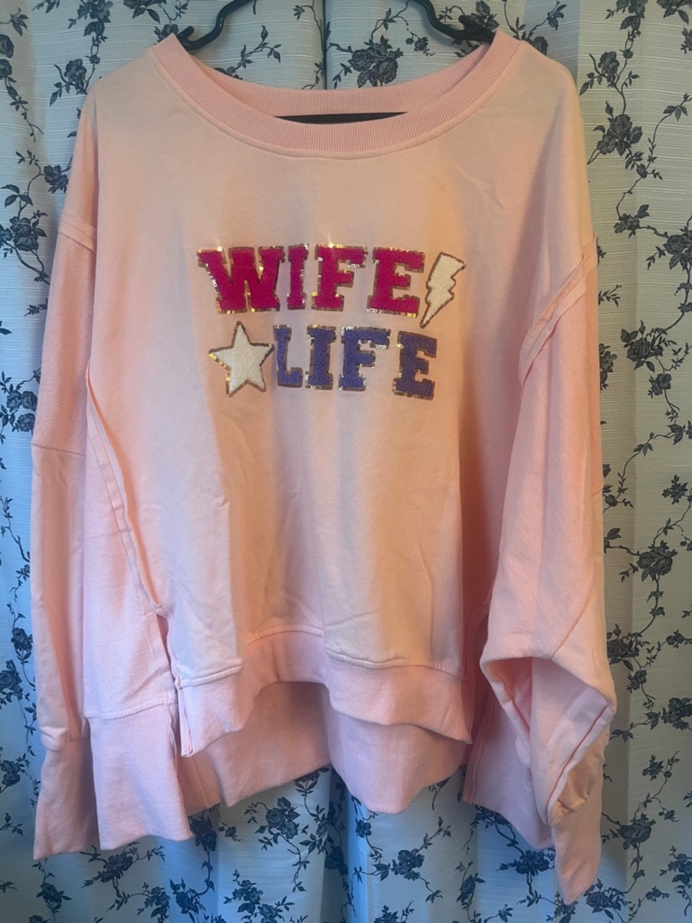 Fantastic Fawn NWOT 'Wife Life' Oversized Puffy Sequins Sweatshirt